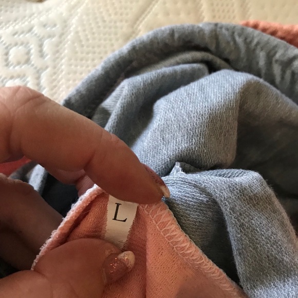 Sweater - Picture 4 of 4